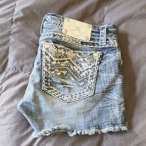 cute tribal Miss Me Jean shorts w/ lace detail